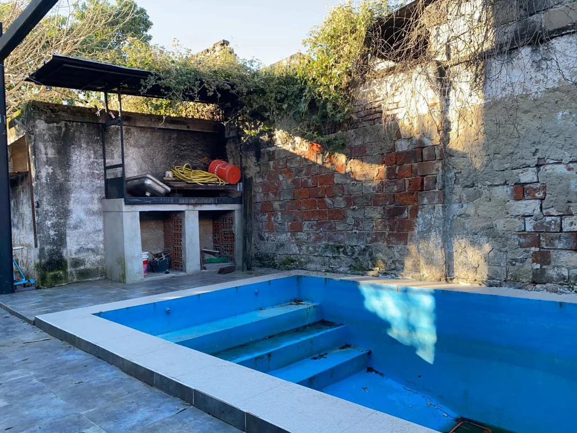 Casa con pileta y cochera, foto 3