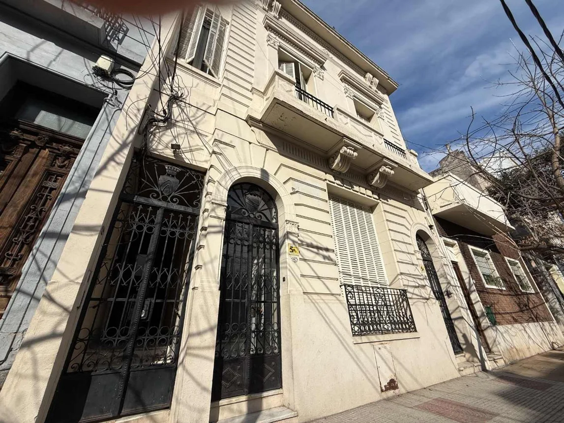 PH de 3 ambientes en venta en La Boca, Aristóbulo del Valle 100, foto 2