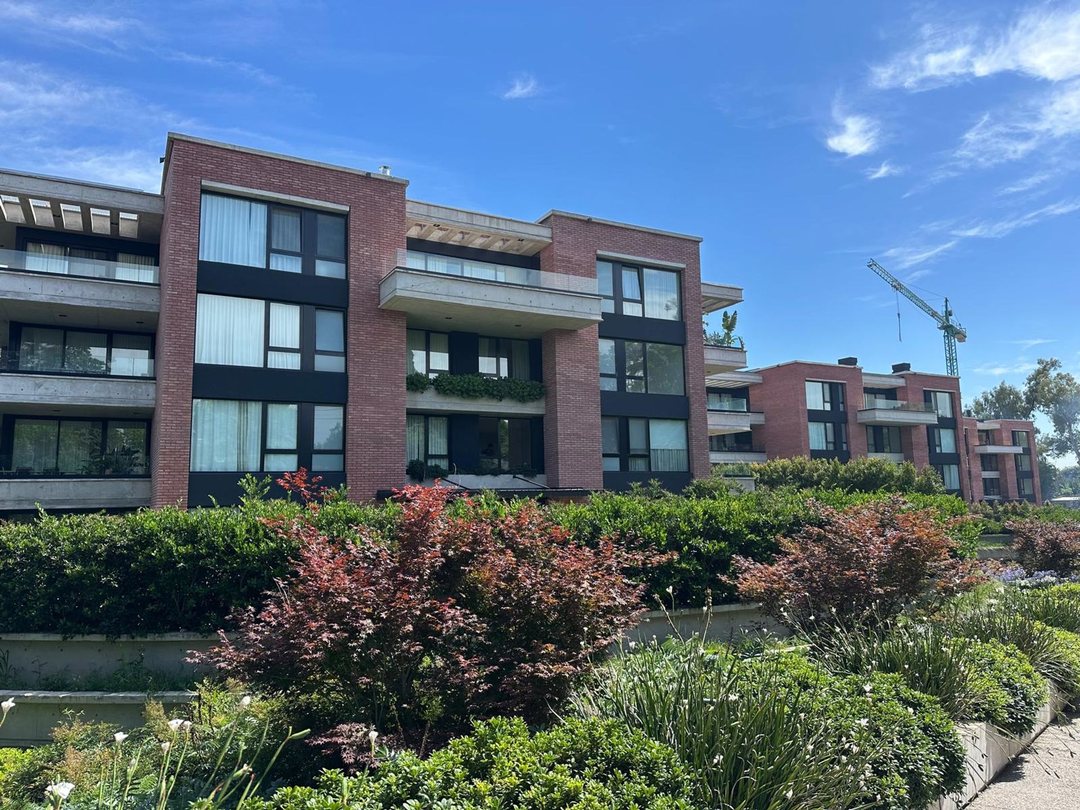 Departamento 4 amb en Venta en Urbana Las Lomas