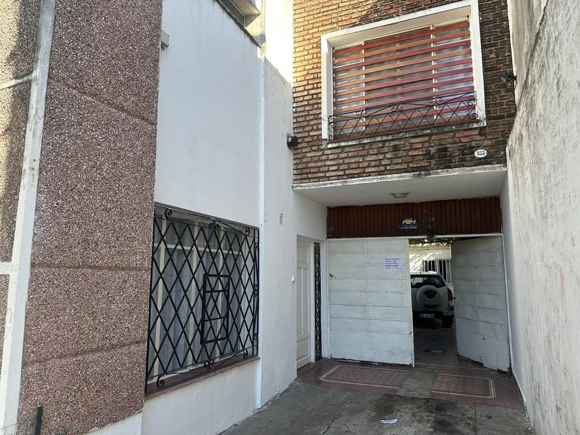 Venta casa 3 dormitorios + dpto barrio marechal, foto 4
