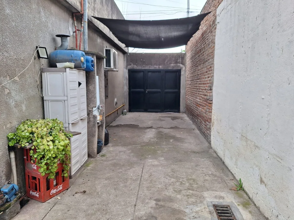 Casa de 3 ambientes en venta en Banfield, Merlini 1800, foto 4