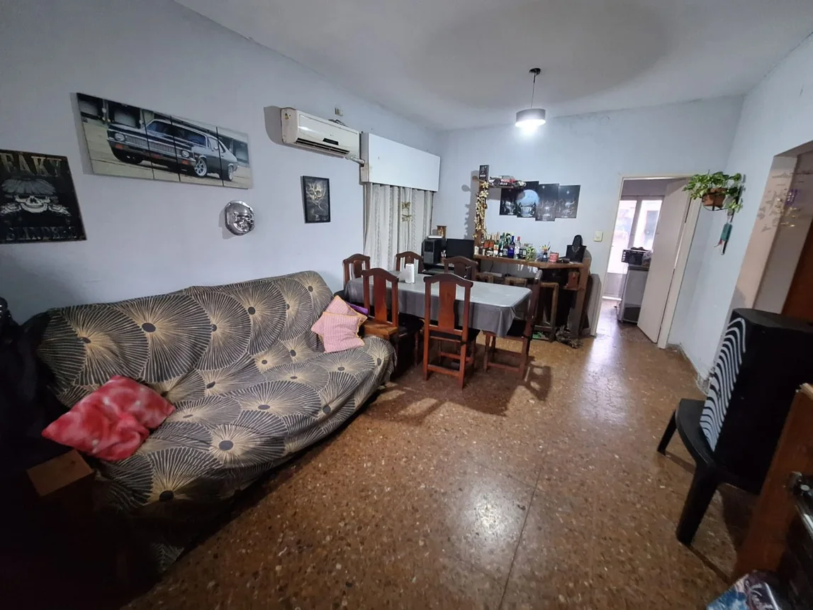 Casa de 3 ambientes en venta en Banfield, Merlini 1800, foto 2