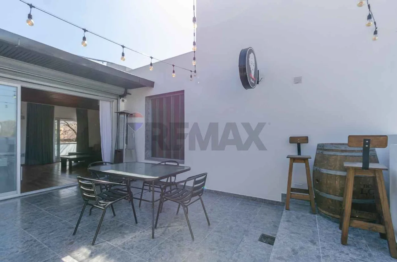 PH de 4 ambientes en venta en Monte Castro, Santo Tomé 3900, foto 2
