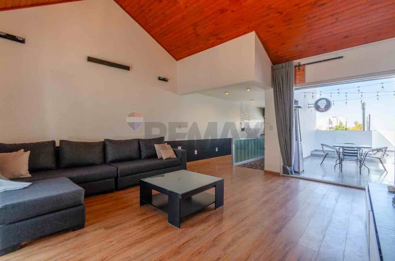 PH de 4 ambientes en venta en Monte Castro, Santo Tomé 3900, foto 3
