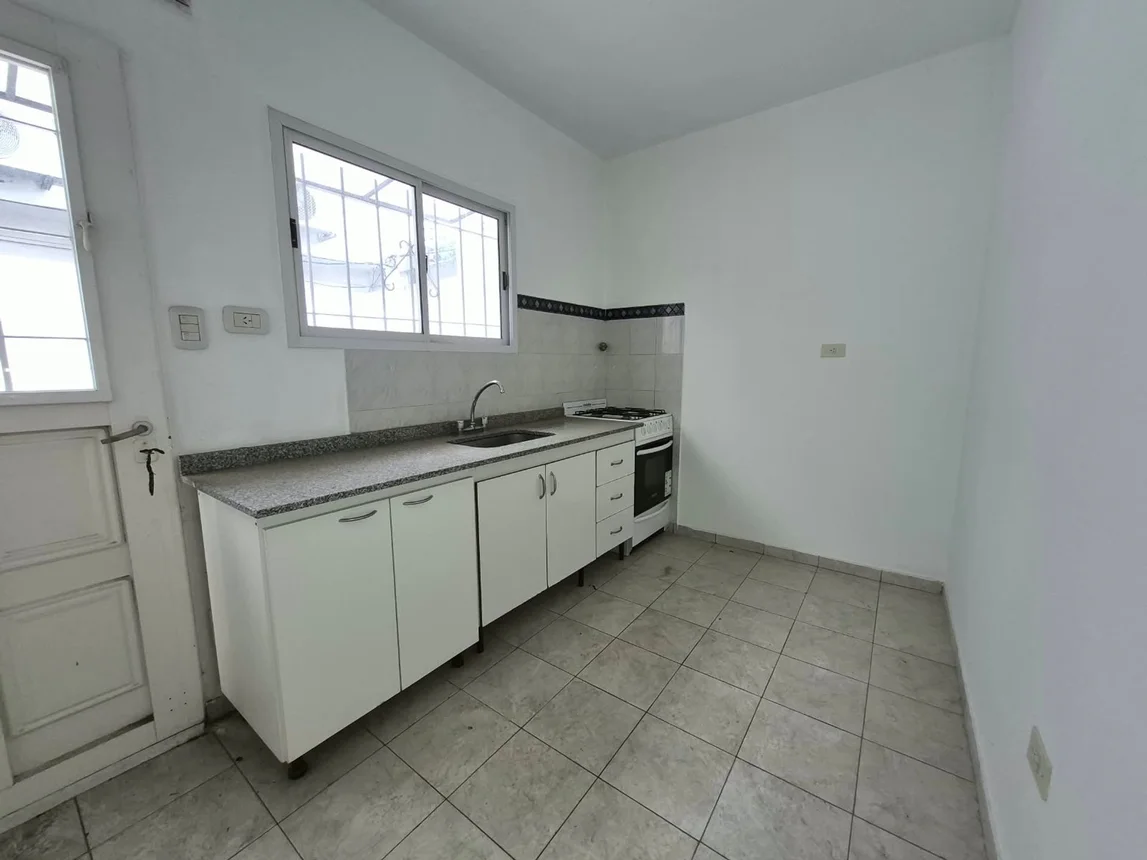 PH de 3 ambientes en venta en Villa Luzuriaga, Entre Ríos 400, foto 3