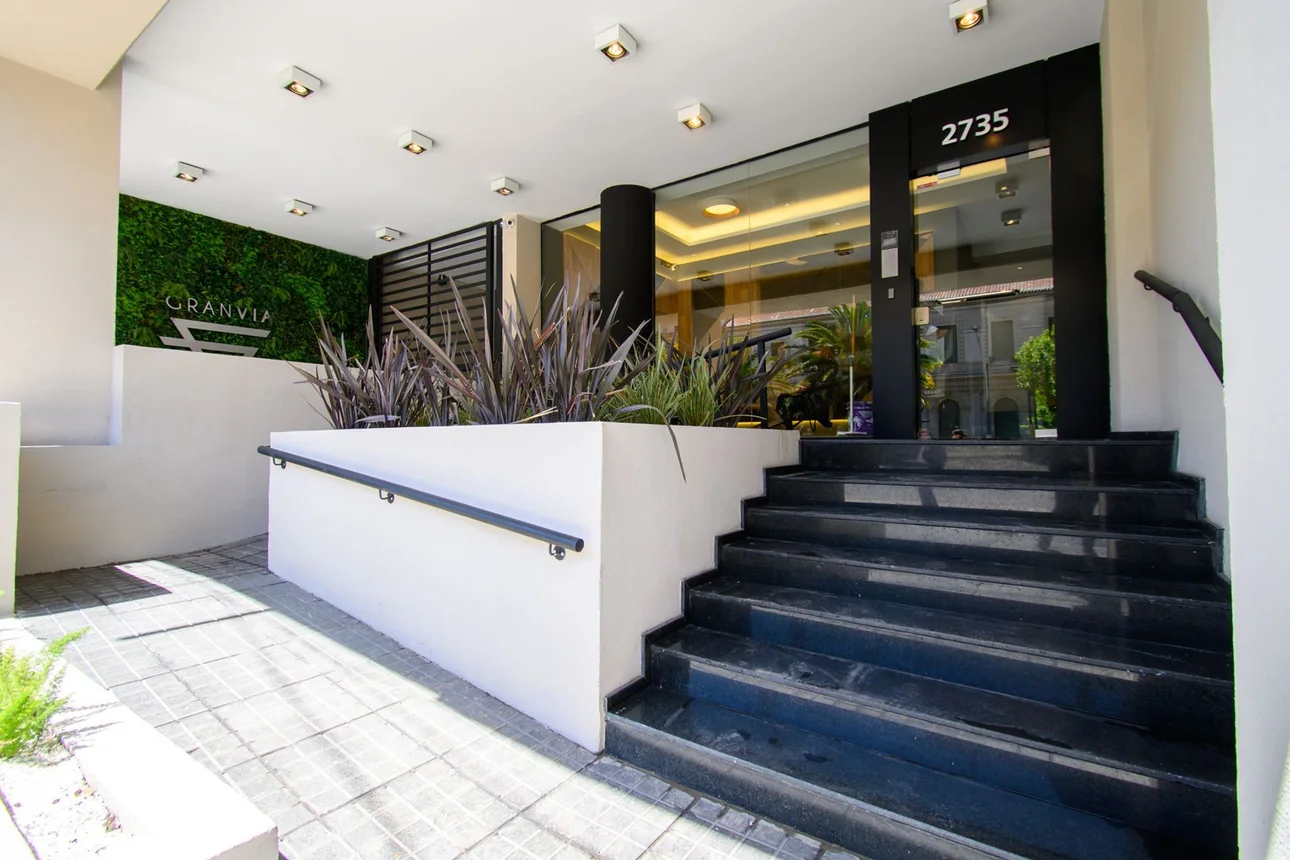Departamento de 3 ambientes en alquiler en Santa Fe, Boulevard Pellegrini 2700, foto 2