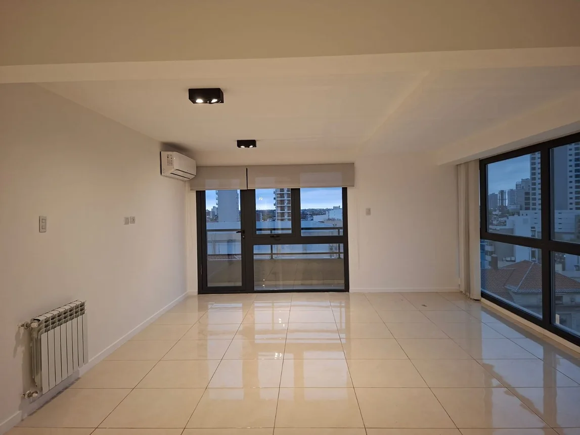 Departamento de 3 ambientes en alquiler en Santa Fe, Boulevard Pellegrini 2700, foto 4