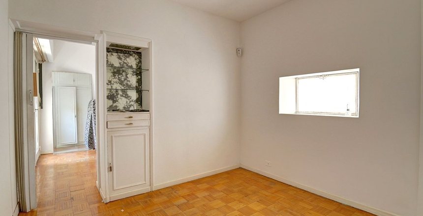 Venta dos ambientes en Retiro con Balcón