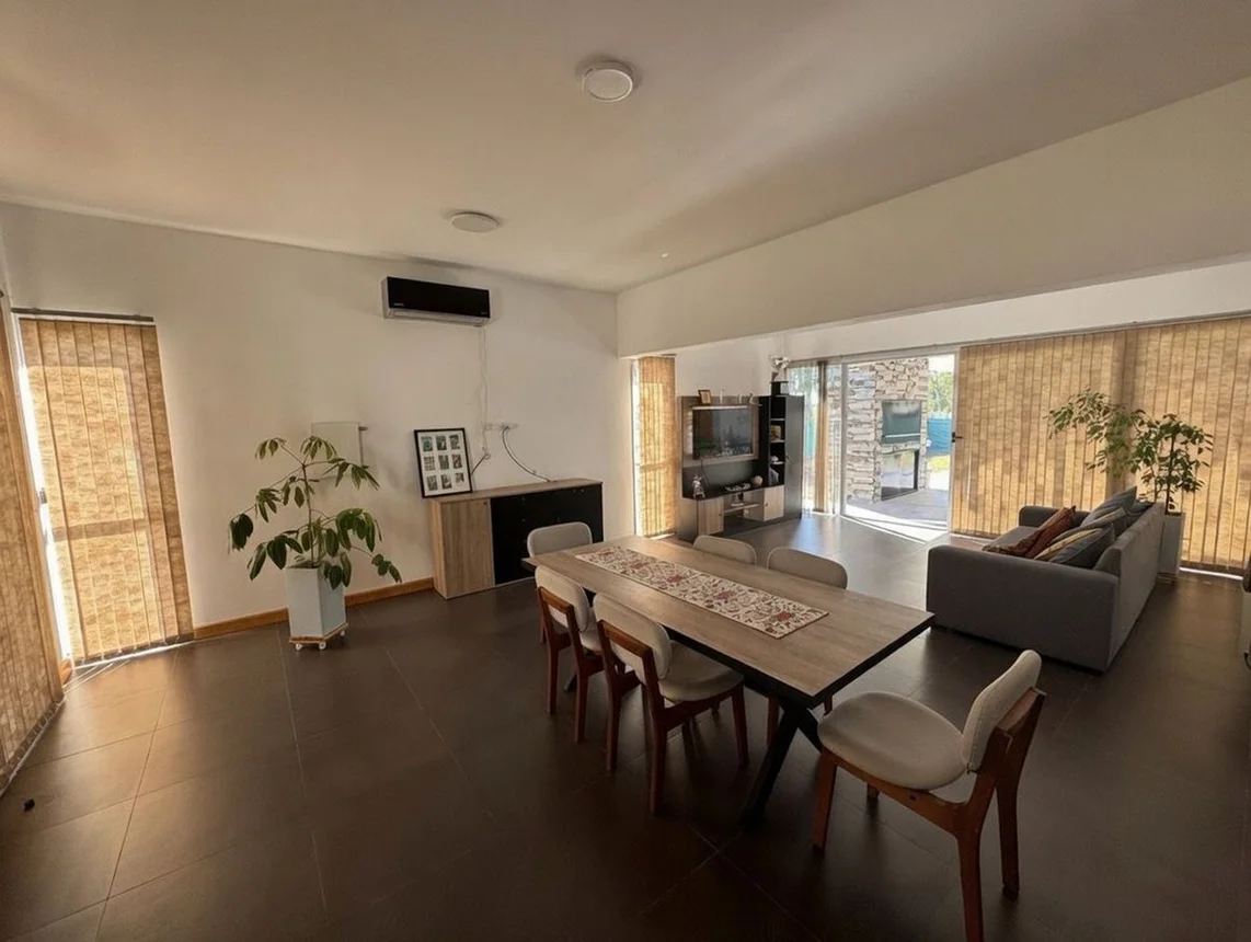 Casa en venta en Guaymallén, foto 2