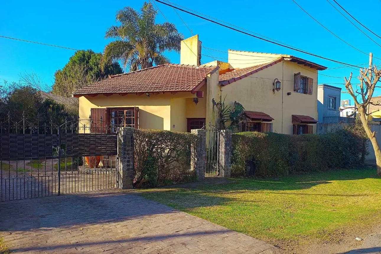 Casa en venta en Manuel B. Gonnet