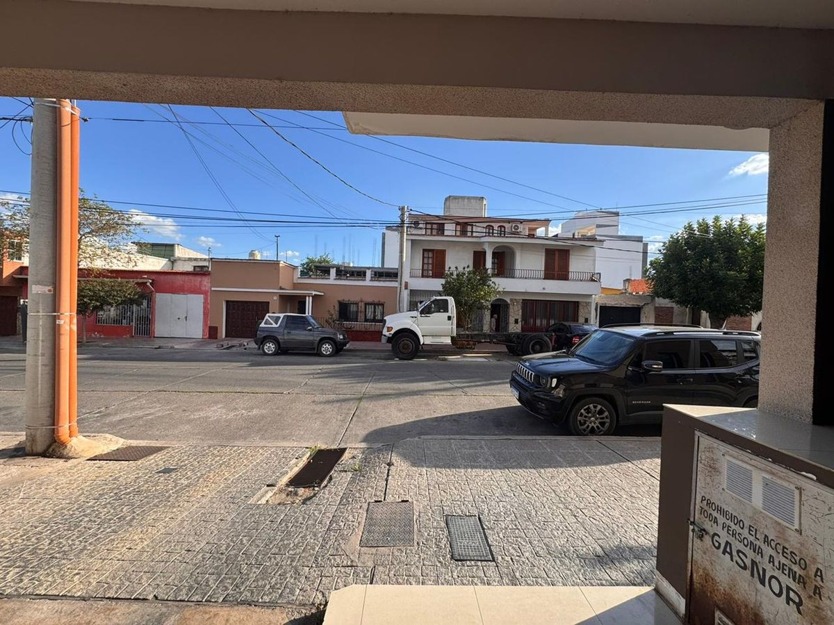 LOCAL COMERCIAL EN VENTA EN ZONA NORTE SALTA - foto 8