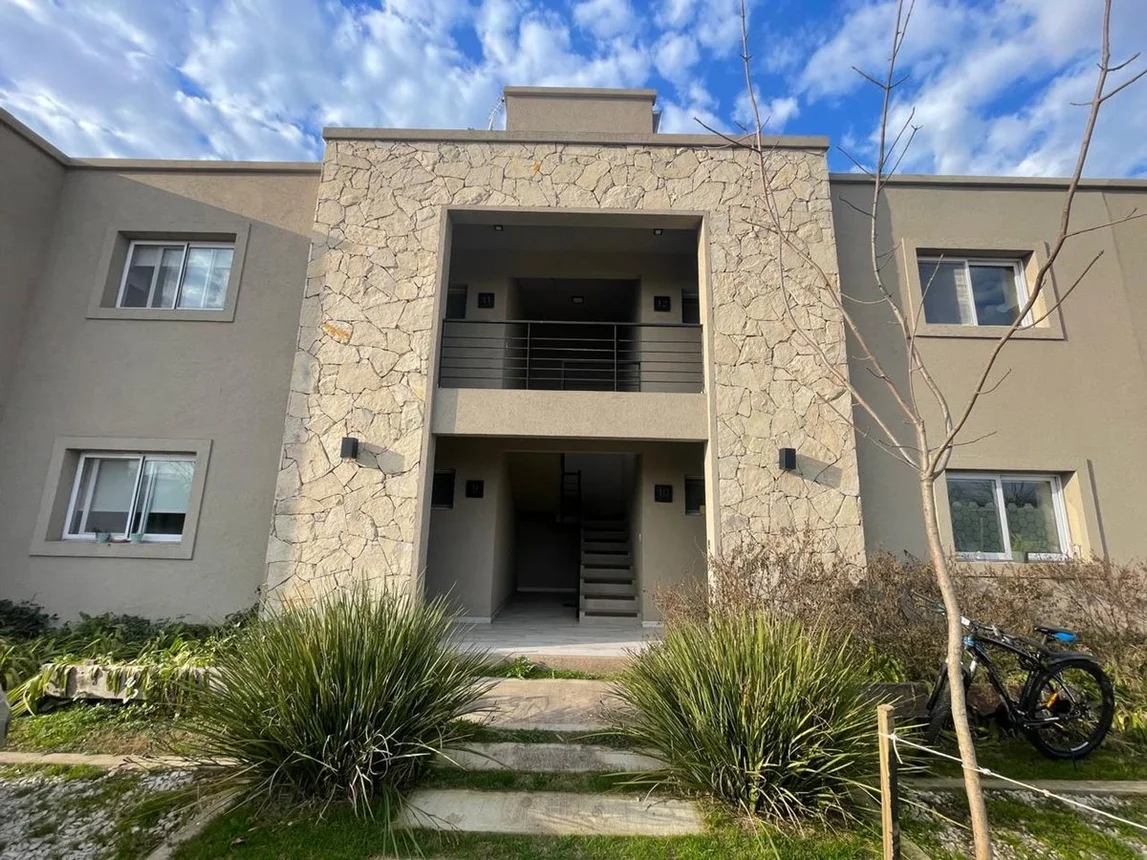 Departamento de 2 ambientes en venta en Pilar, Guido 1600