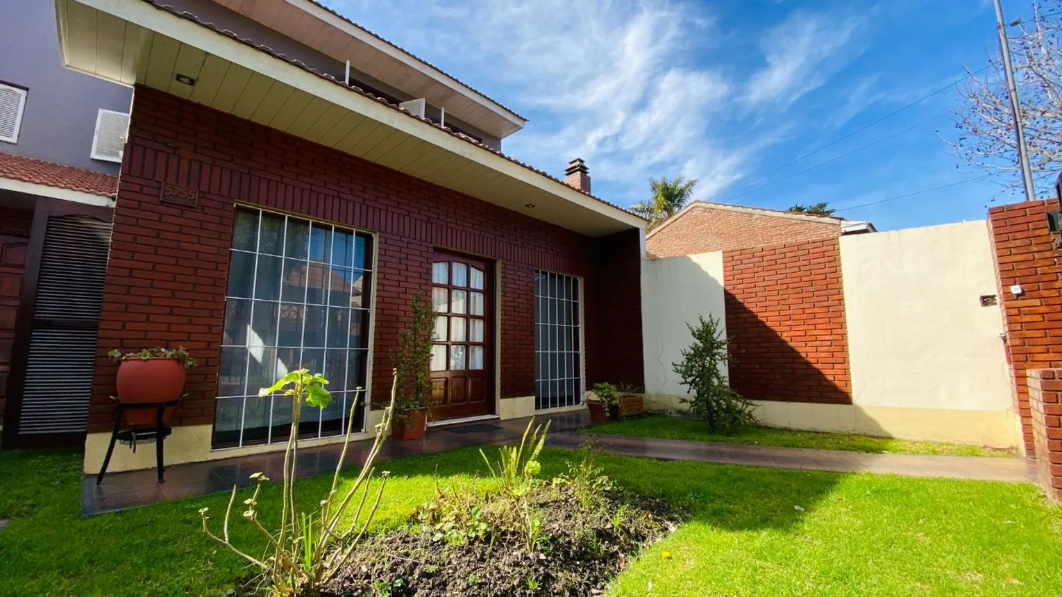 Venta casa con jardin y parque barrio caisamar, foto 4