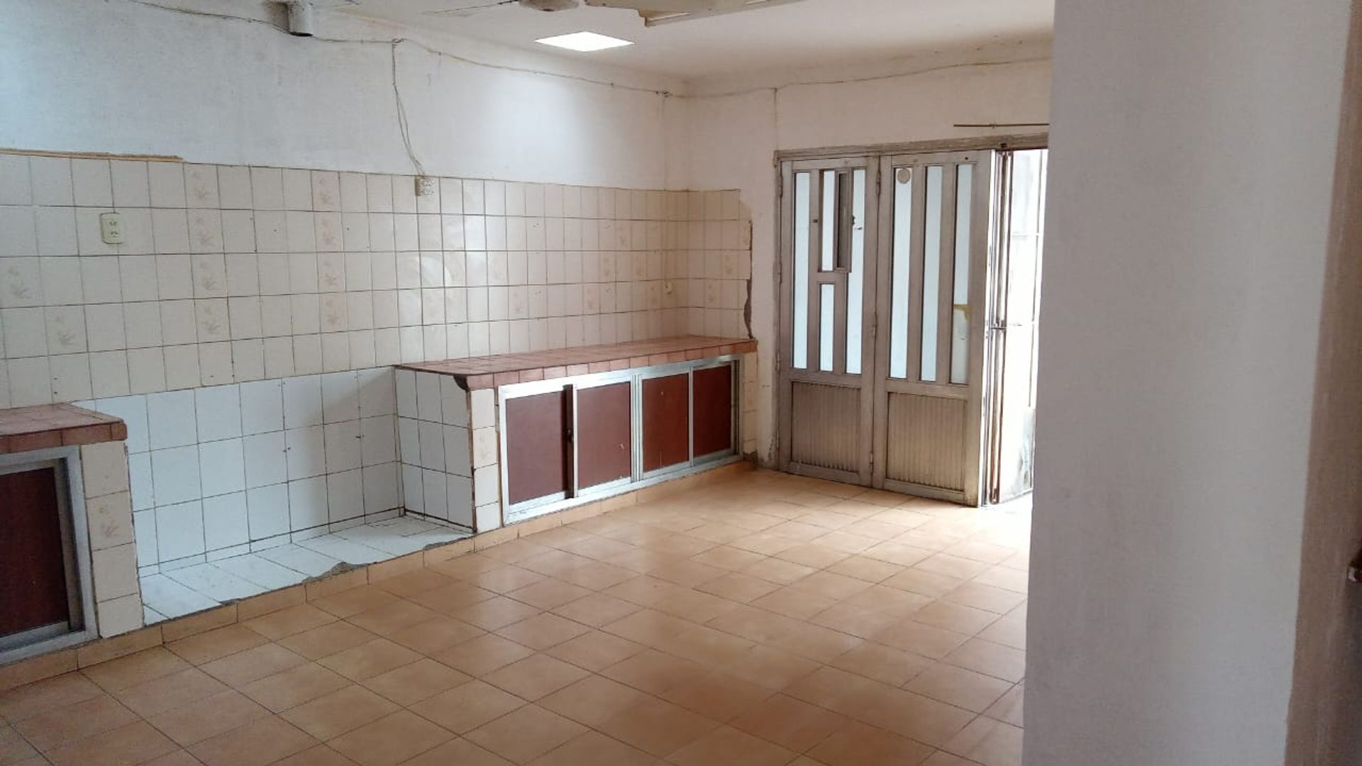 CASA APTA CRÉDITO EN VENTA ZONA SUR 3 DORMITORIOS - foto 2