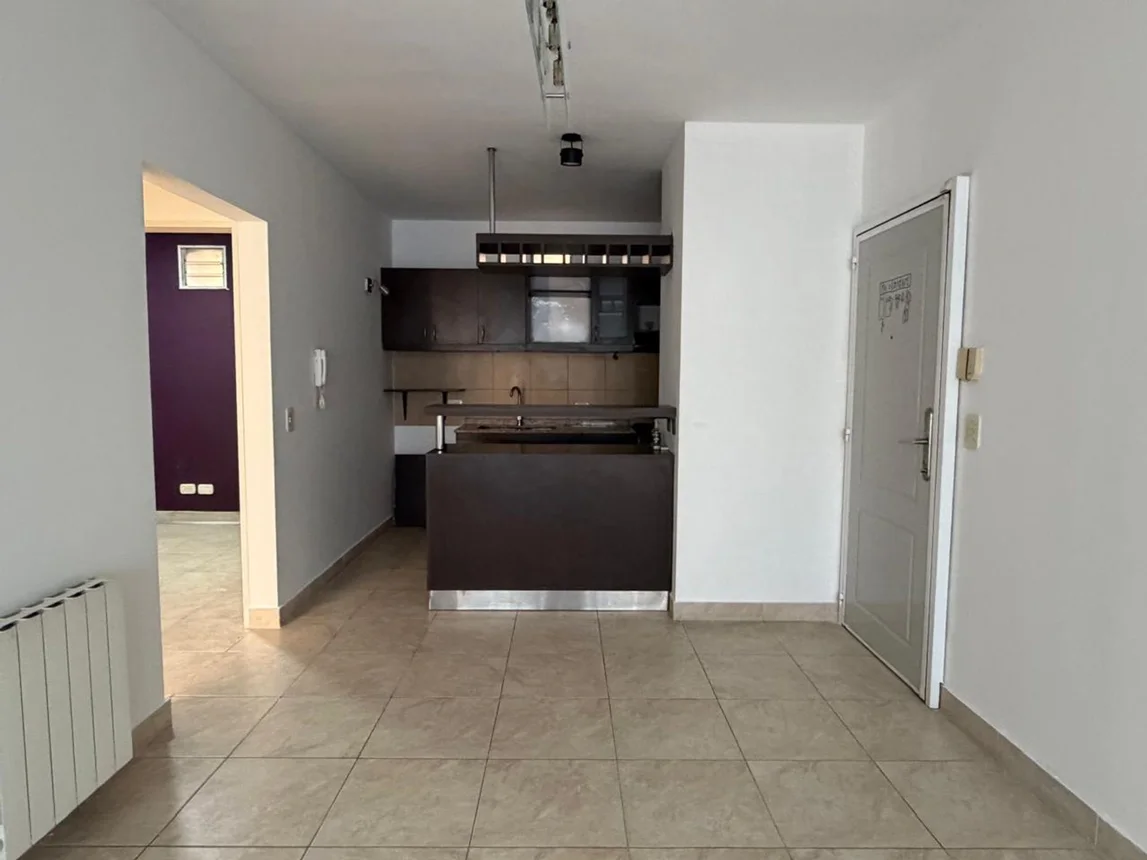 Departamento de 3 ambientes en venta en Castelar, San Pedro 900, foto 3