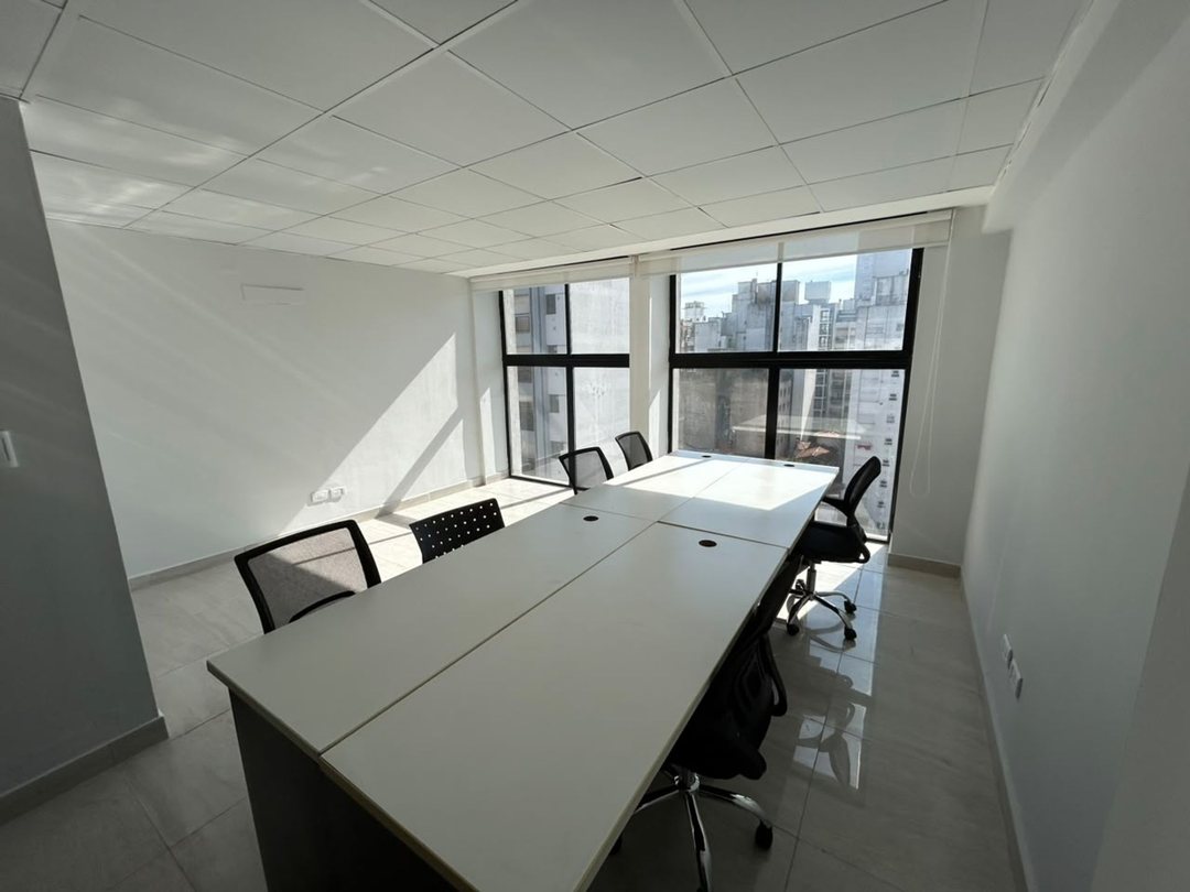 VENTA OFICINA ZONA GUEMES AL FRENTE
