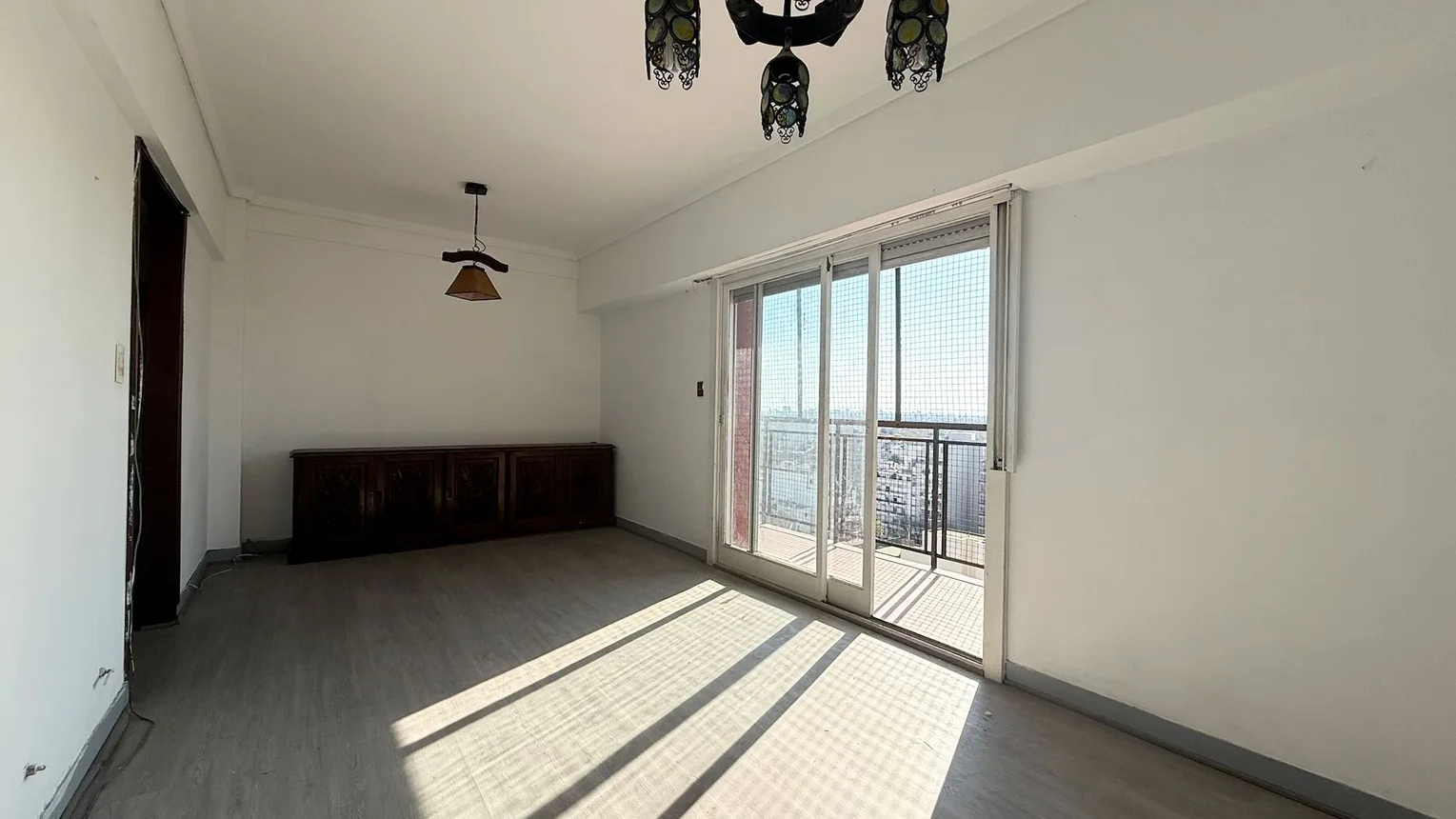Departamento de 3 ambientes en venta en Villa Pueyrredón, Gabriela Mistral 2400