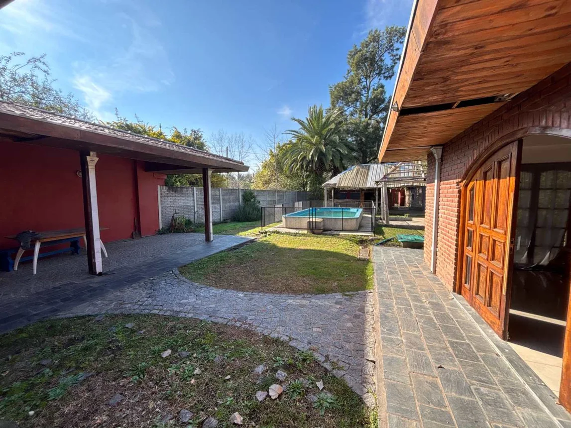 Casa en venta en General Pacheco, foto 2