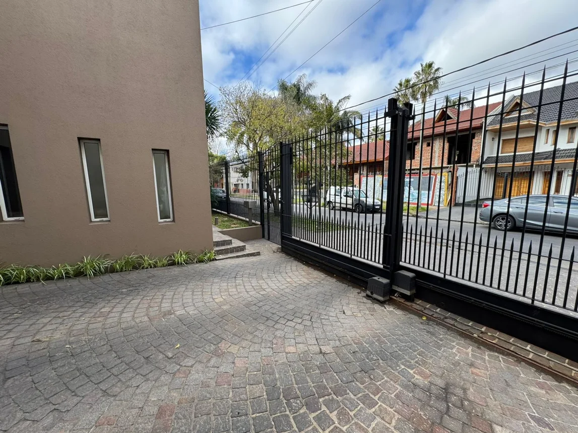 Casa en venta en Lanús Oeste, foto 2