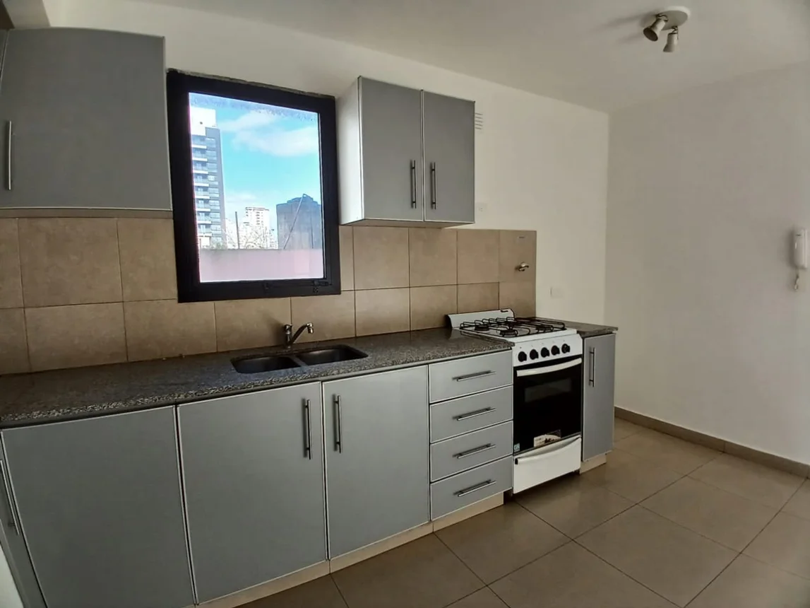 Dúplex de 2 ambientes en alquiler en Lanús Oeste, Teniente J. A. Rangugni 2800, foto 5