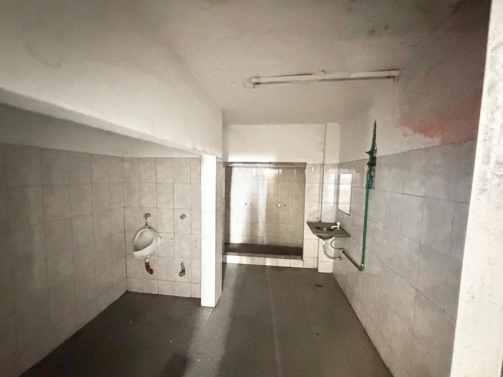 Foto 13 — Venta GALPON 745 m2 zona estrategica Quilmes OPORT