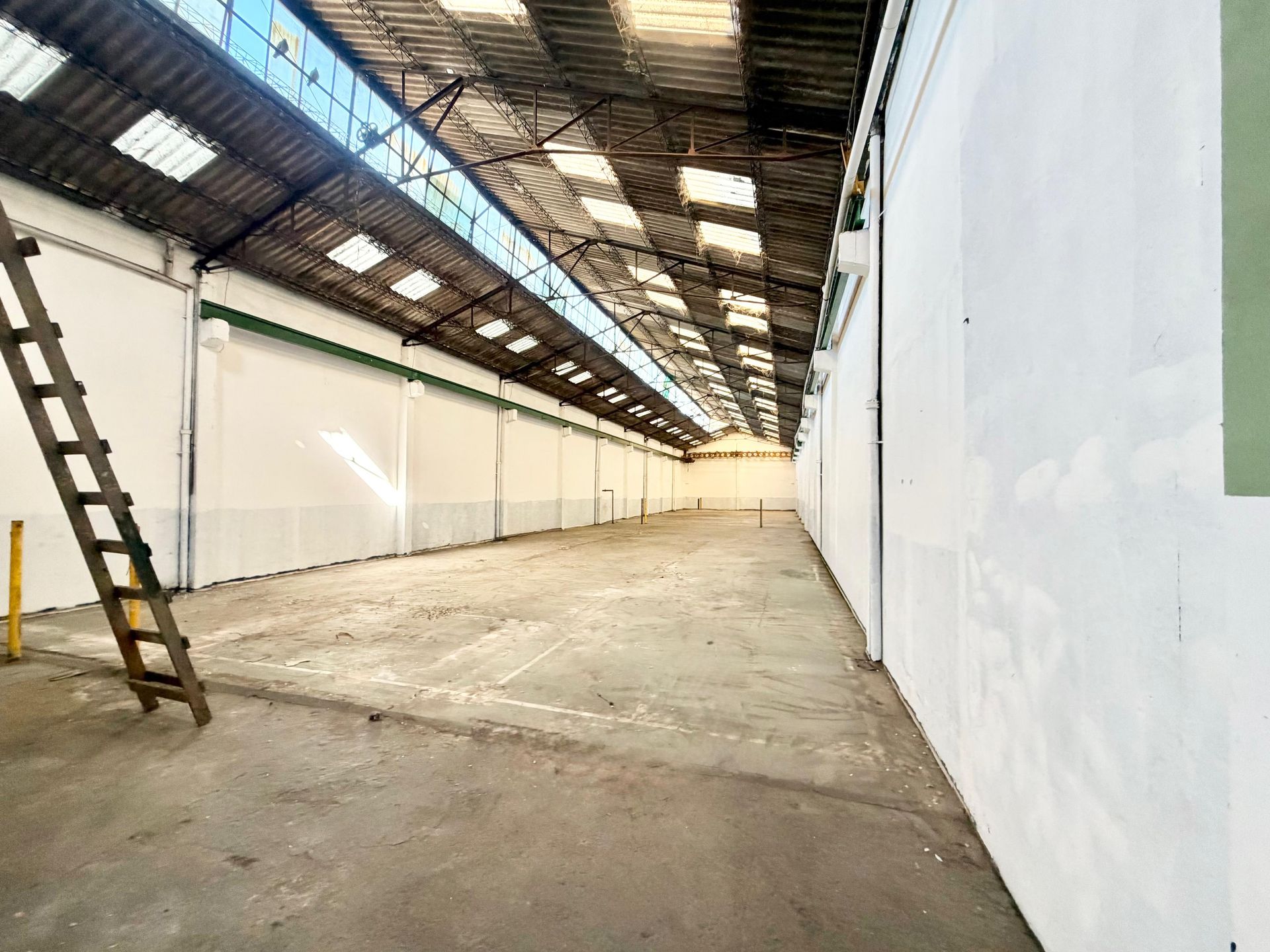 Foto 11 — Venta GALPON 745 m2 zona estrategica Quilmes OPORT