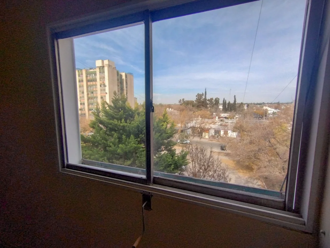 Departamento de 6 ambientes en alquiler en Guaymallén, 25 de Mayo 3500, foto 2