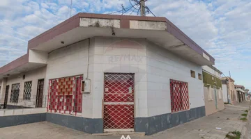 Se alquila local comercial en Pando