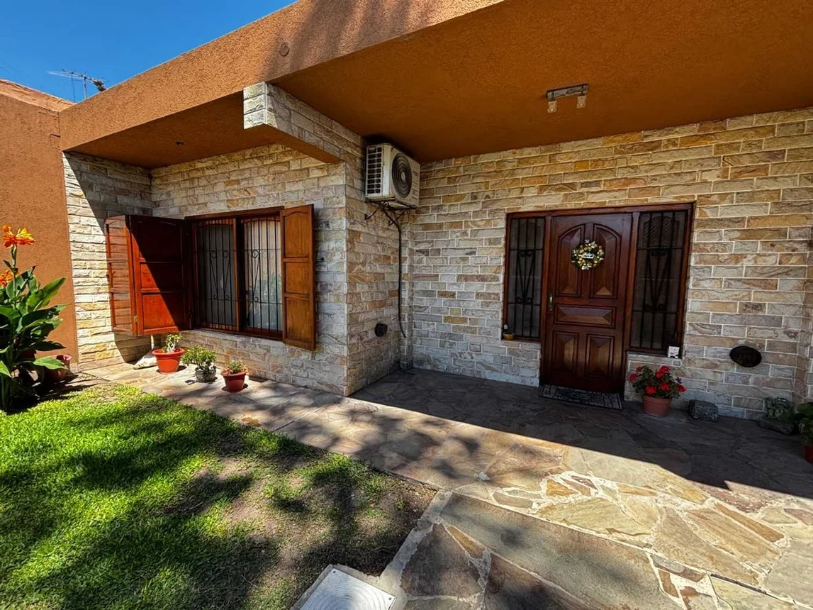 Venta casa 3 amb lote propio y terraza san miguel, foto 1
