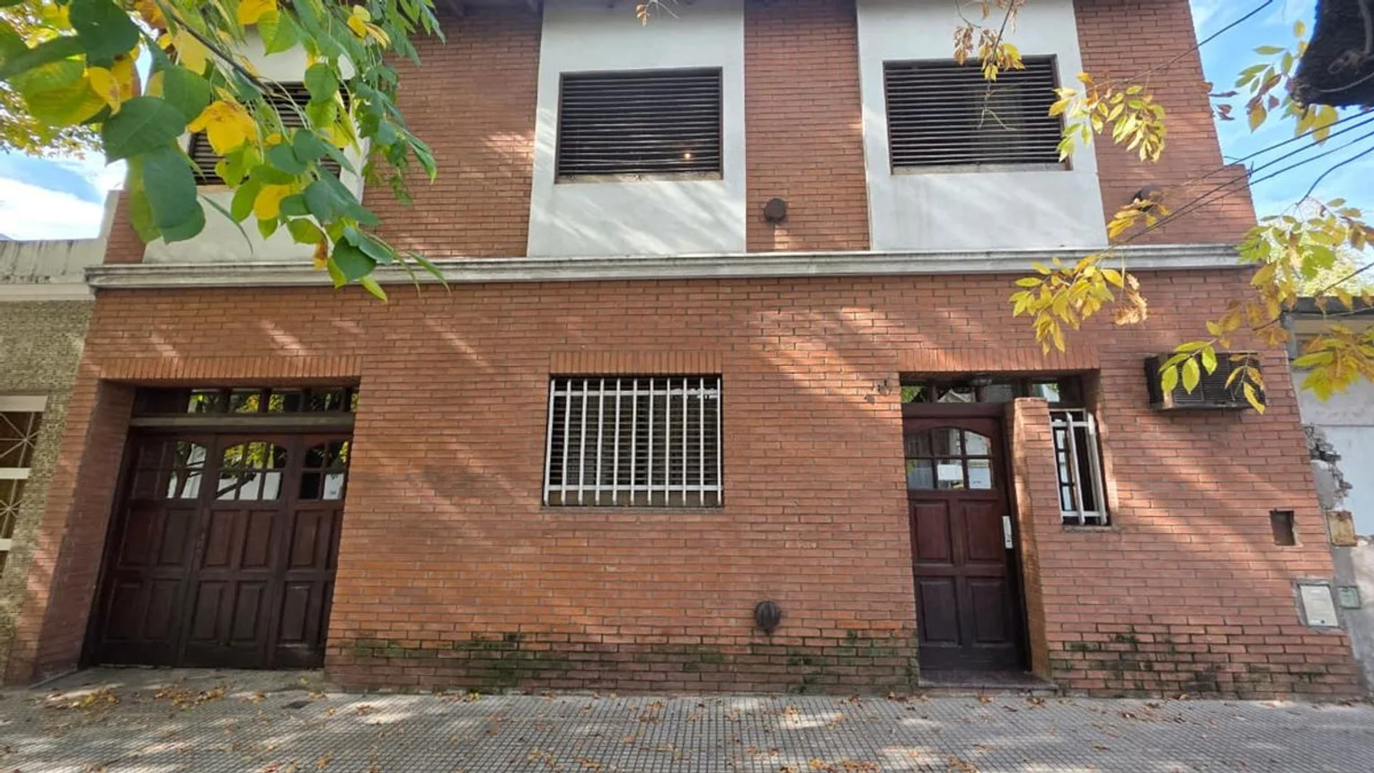 Casa de 5 ambientes en venta en Parque Avellaneda, Monte 4900
