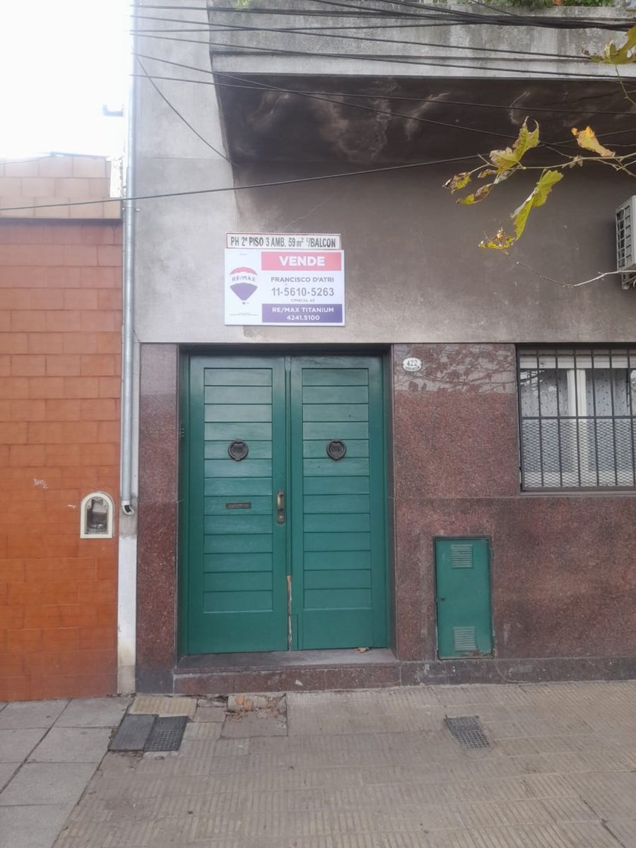 VTA PH EN AVELLANEDA IMPECABLE. LISTO PARA MUDARSE