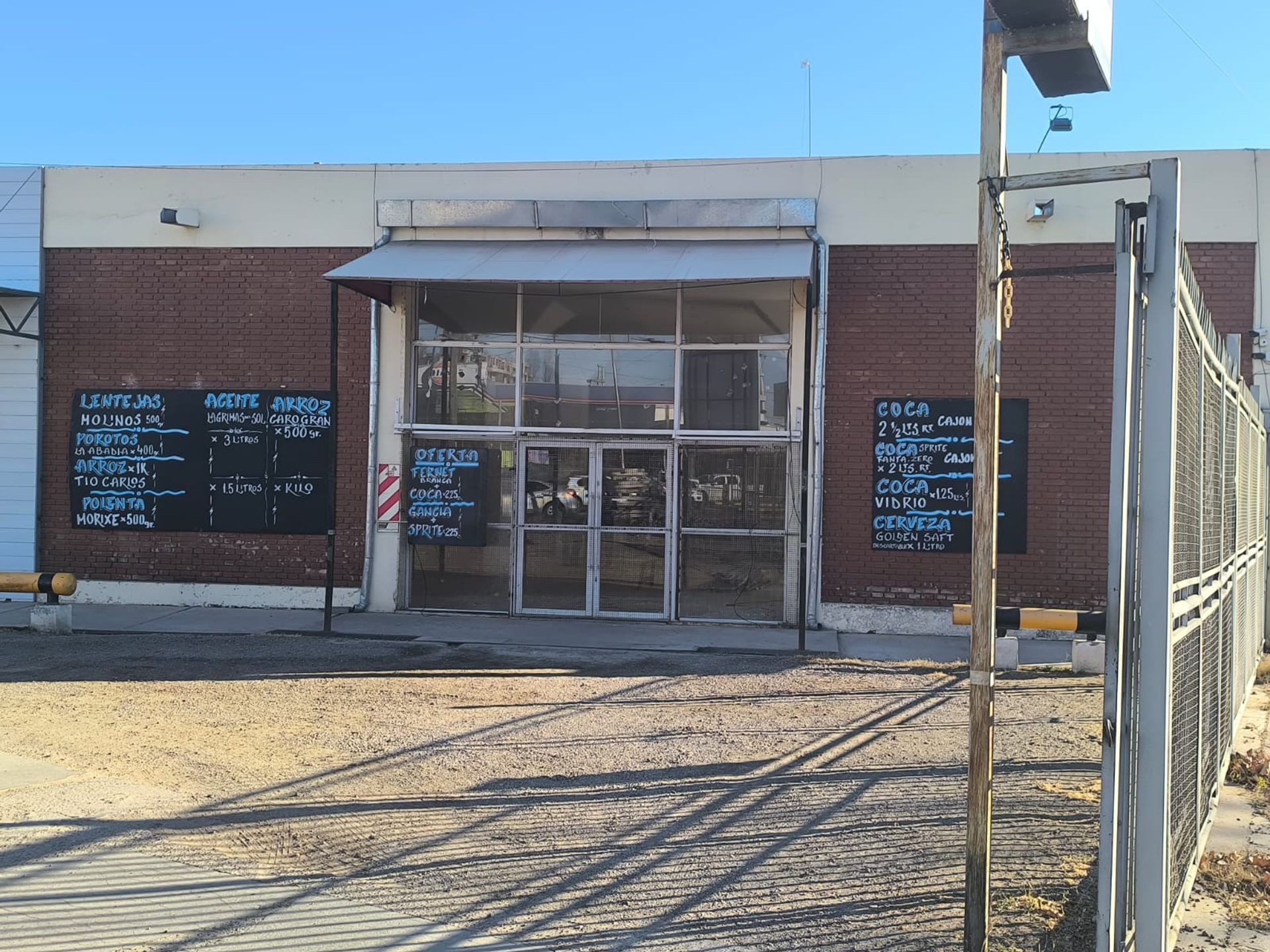 Local Comercial en Minuzzi 400