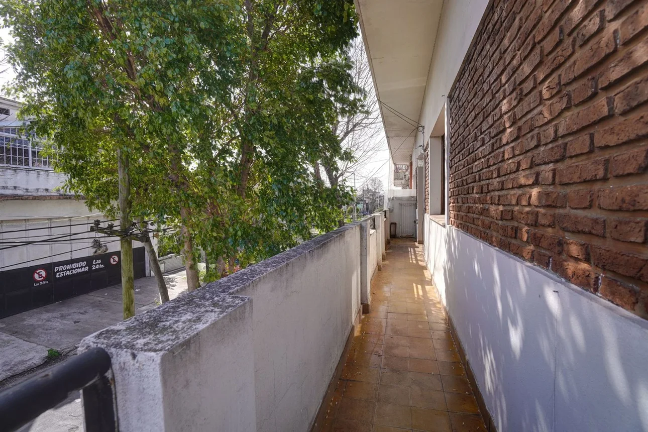 PH de 3 ambientes en venta en Piñeyro, Brasil 400, foto 3