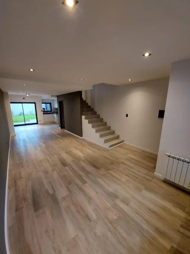Casa tríplex en venta en Olivos