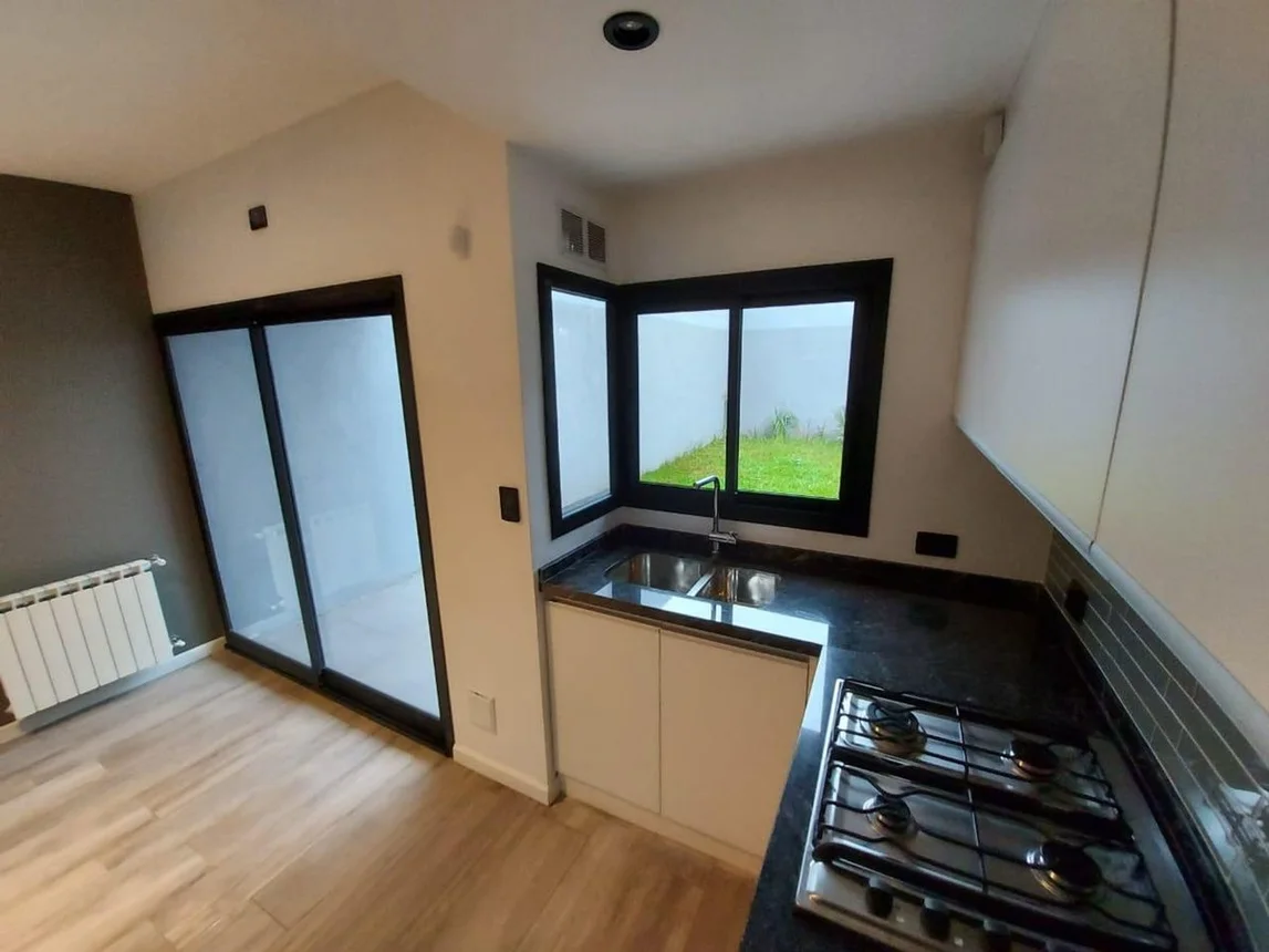 Casa tríplex en venta en Olivos, foto 3