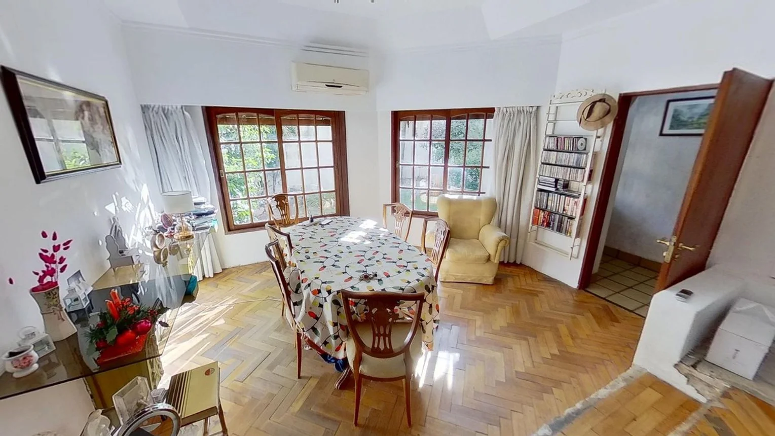 Casa de 5 ambientes en venta en Villa Luro, Saráchaga 5500, foto 3