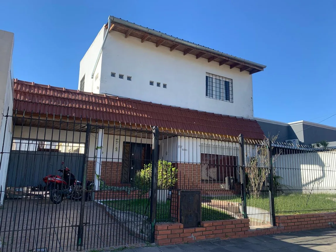 Casa de 4 ambientes en venta en Villa Ballester, Chivilcoy 5600