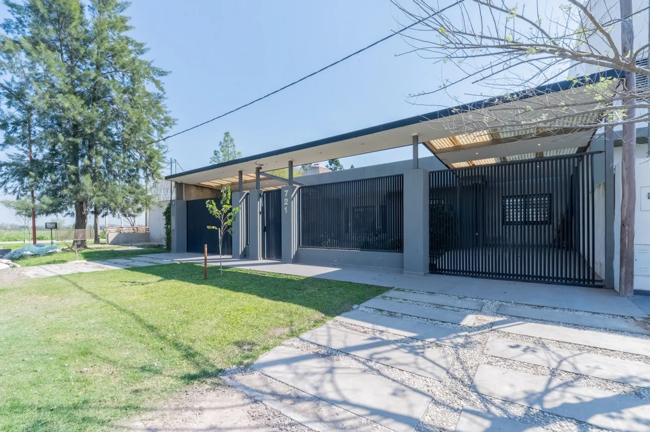 Casa de 4 dormitorios y pileta. las moras-monte.v, foto 3