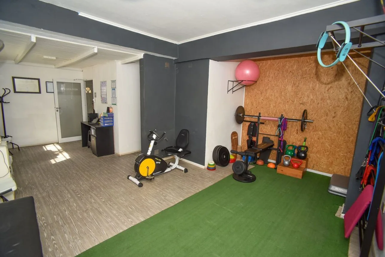Gran casa en esquina + local comercial, foto 4