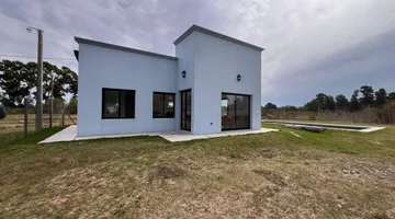 CASA EN VENTA LA PLATA BARRIO LA NATIVA