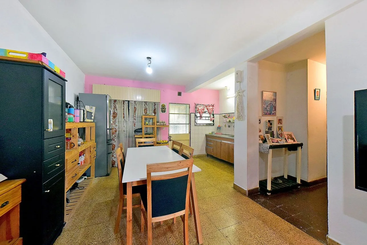 Casa de 4 ambientes en venta en Villa Tesei, Miramar 700, foto 2