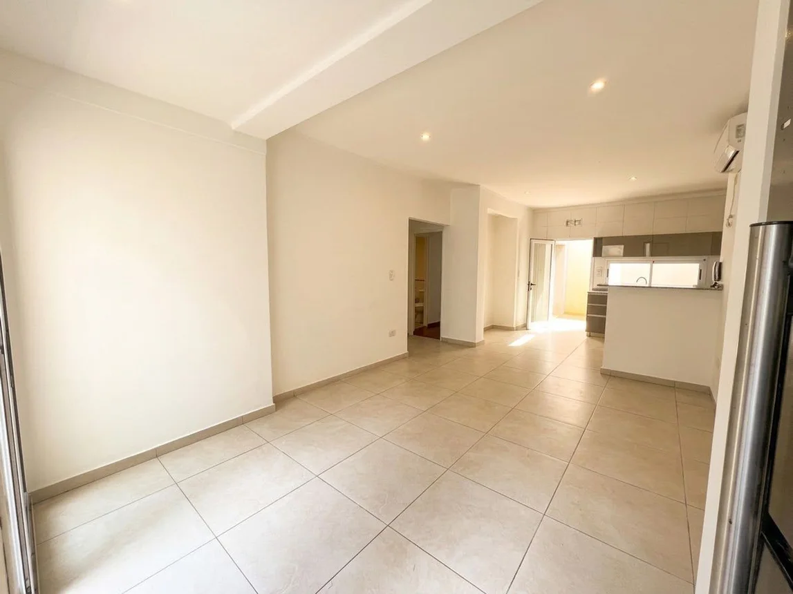 PH de 3 ambientes en venta en Villa Devoto, Calle Llavallol 5100, foto 2