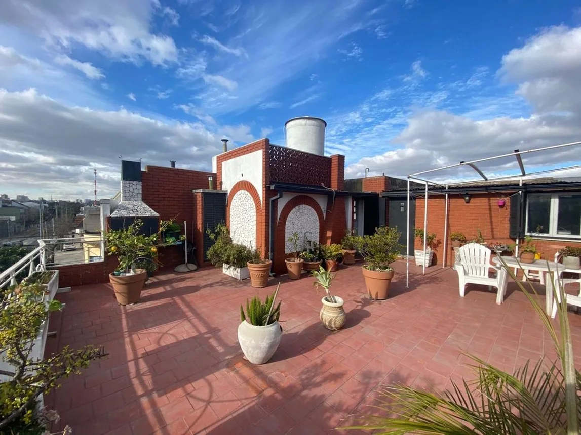 PH de 3 ambientes en venta en Flores, Teniente Coronel Casimiro Recuero 3700
