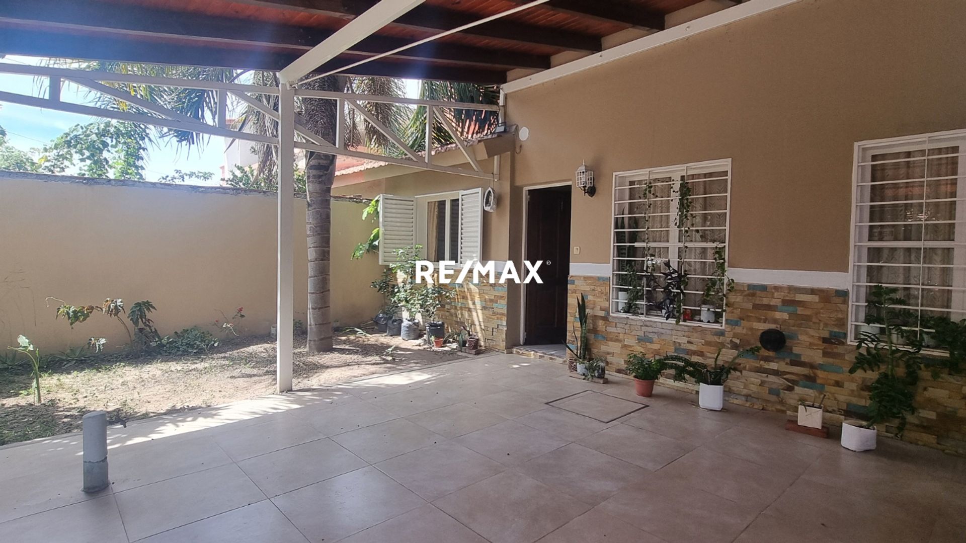 CASA 4 DORMITORIOS VENTA O PERMUTA ZONA SUR SALTA - foto 19