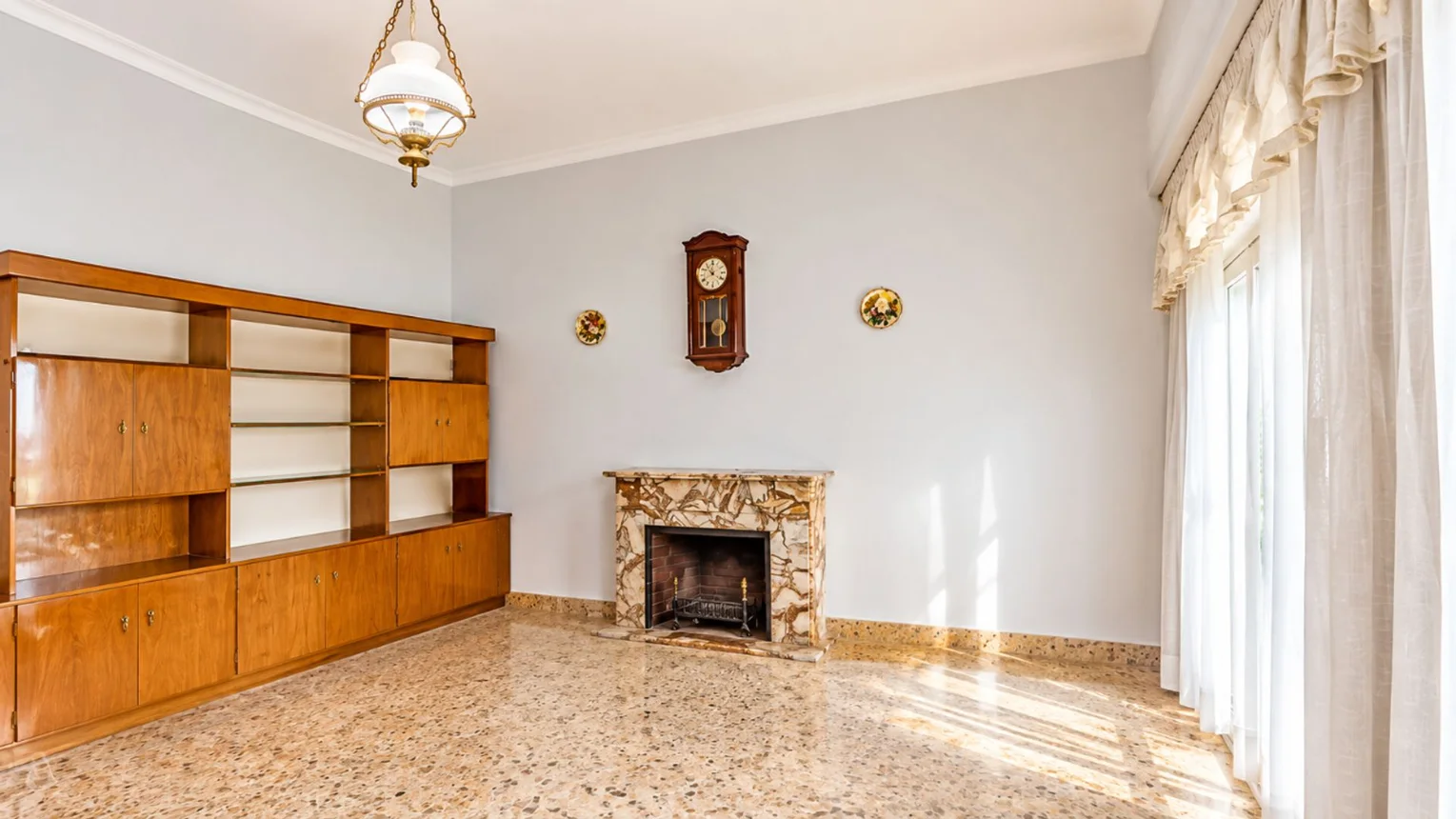 Casa de 4 ambientes en venta en Lanús Este, Burela 1700