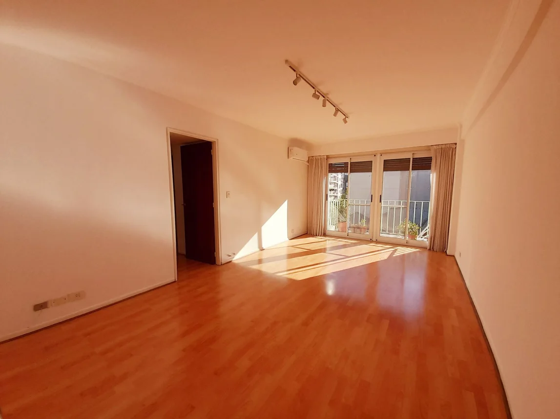 Semipiso de 4 ambientes en alquiler en Colegiales, Ciudad de la Paz 1200
