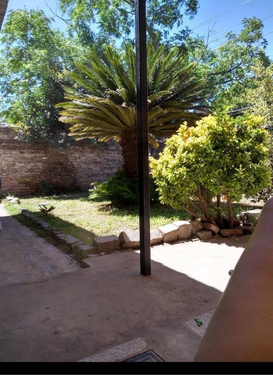 Foto 2 — SE VENDE CASA 3 AMBIENTES CON PILETA