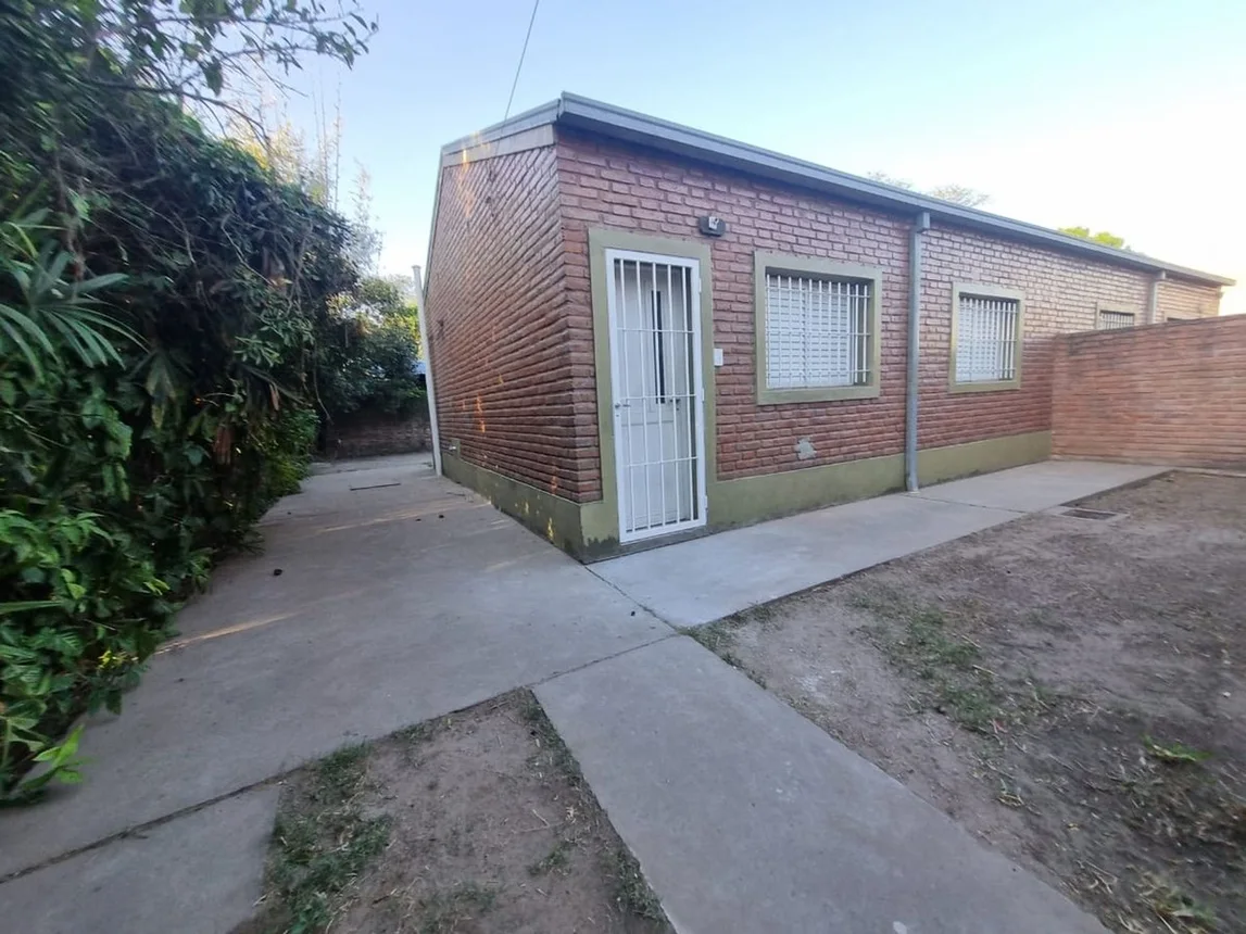 Casa de 3 ambientes en alquiler en Santa Fe, Lopez y Planes 1400, foto 2