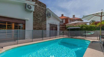 VENTA CASA CARRASCO SUR 4 DORM PISCINA PROX RBLA