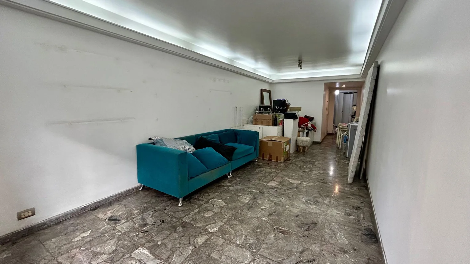 Venta dpto 4 ambientes + dependencia + cochera, foto 5